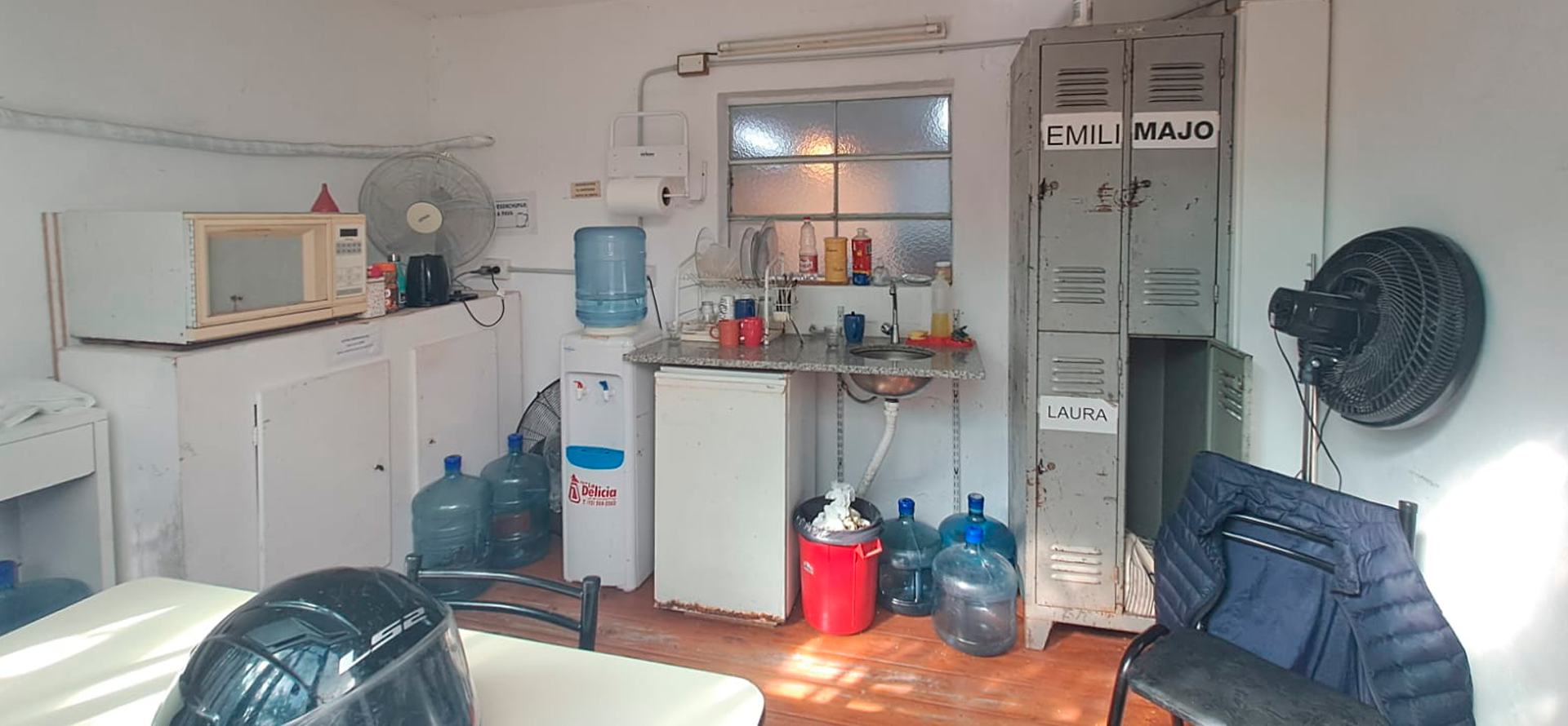 Departamento con local en venta en La Plata, 3 habitaciones, 1 ba&ntilde;o con cochera