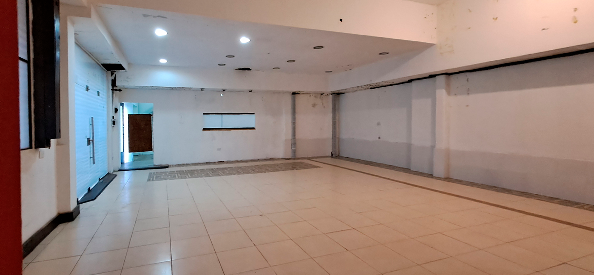 Local en venta en La Plata, 2 ba&ntilde;os