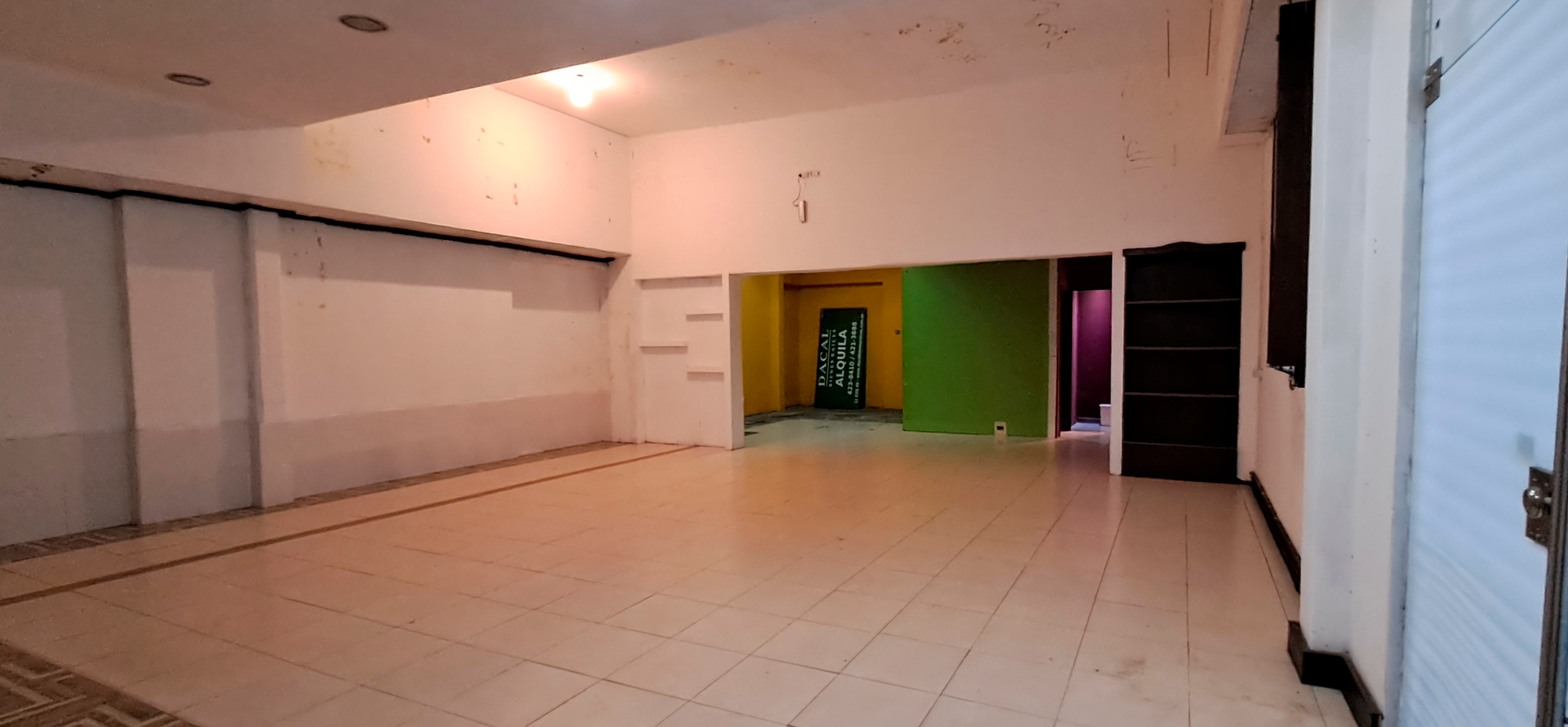 Local en venta en La Plata, 2 ba&ntilde;os