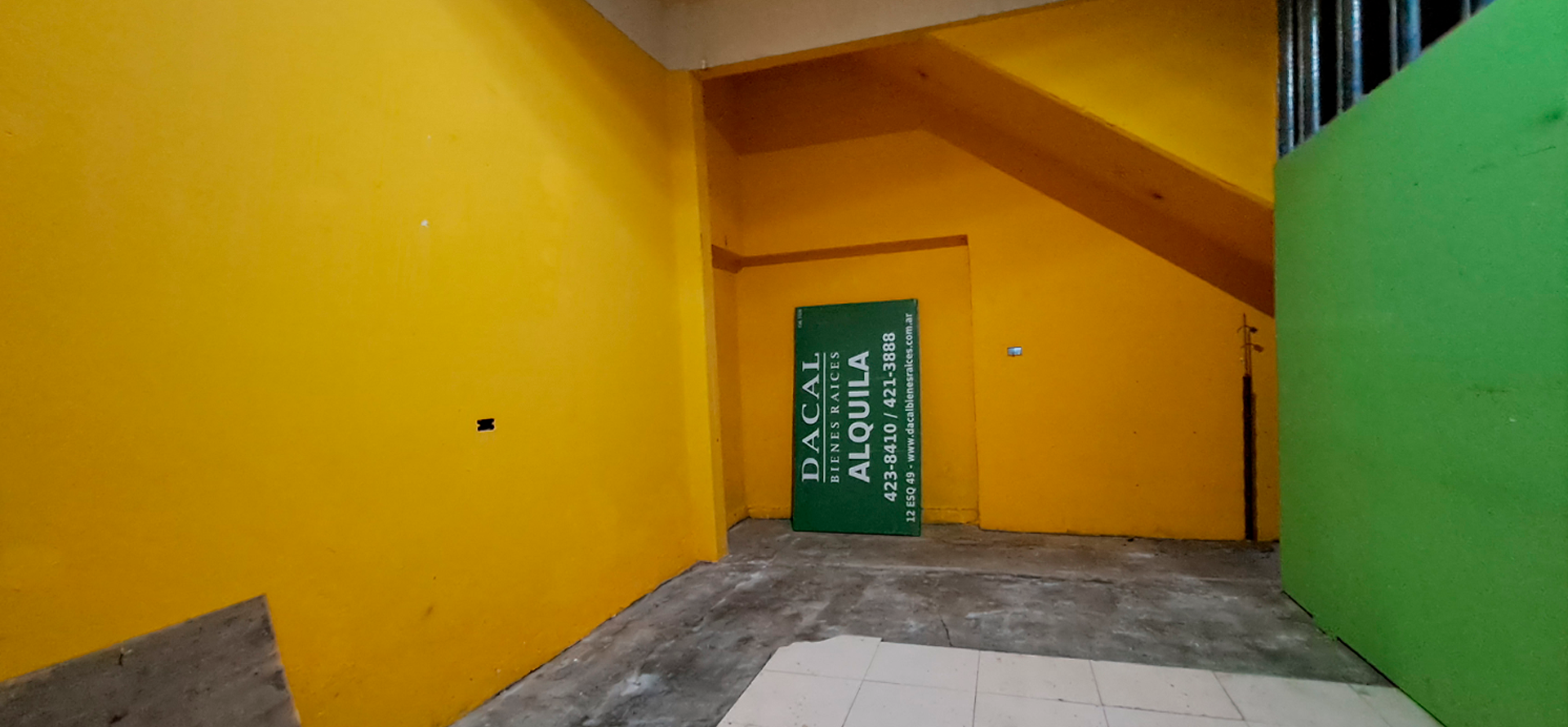 Local en venta en La Plata, 2 ba&ntilde;os